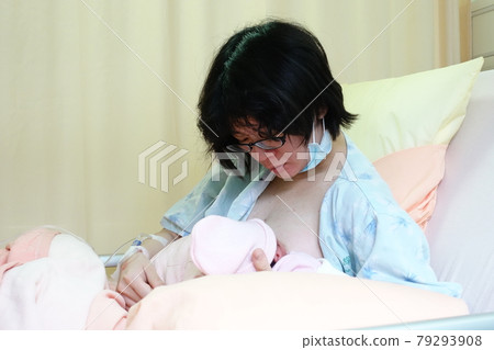 母乳哺育 母乳哺育 79293908