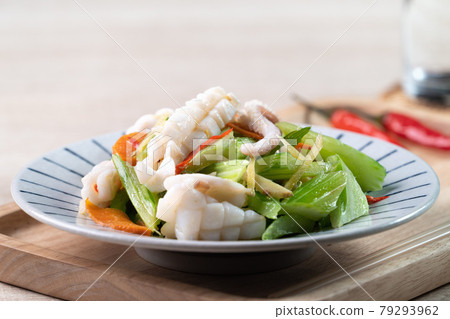 西洋芹 芹菜 中卷 透抽 Celery squid セロリ キンサイ いか 西洋芹 芹菜 中卷 透抽 Celery squid セロリ キンサイ いか 79293962