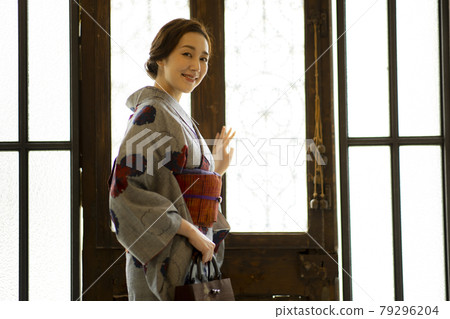 Kimono lifestyle tsumugi komon 79296204