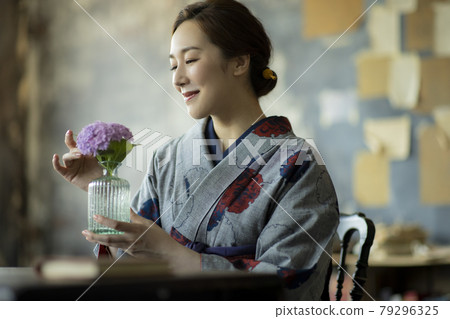 和服生活方式 tsumugi komon 79296325