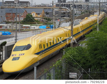 Yellow At Otsu Ichiriyama博士 Yellow At Otsu Ichiriyama博士 79298228