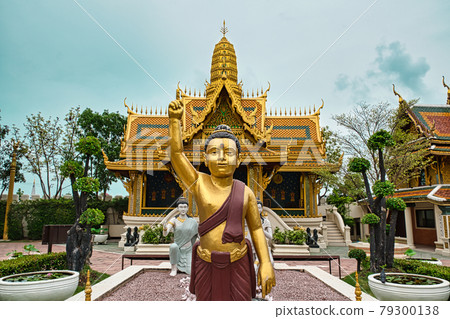 Ancient Siam or Ancient City or Mueang Boran is the world's largest outdoor museum park featuring 116 famous monuments and architectural attractions Ancient Siam or Ancient City or Mueang Boran is the world's largest outdoor museum park featuring 116 famous monuments and architectural attractions 79300138