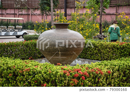 Ancient Siam or Ancient City or Mueang Boran is the world's largest outdoor museum park featuring 116 famous monuments and architectural attractions Ancient Siam or Ancient City or Mueang Boran is the world's largest outdoor museum park featuring 116 famous monuments and architectural attractions 79300168