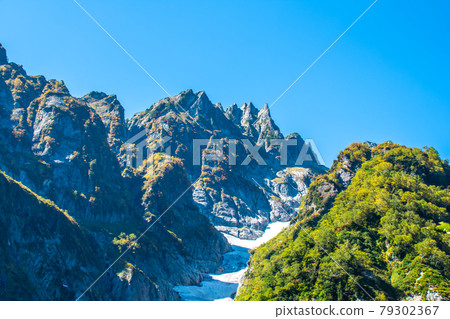 Sanno Window Snow Valley seen from the Northern Alps Sennin Shindo Sanno Window Snow Valley seen from the Northern Alps Sennin Shindo 79302367