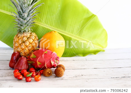 Tropical Fruit Collection Tropical Fruit Collection 79306242
