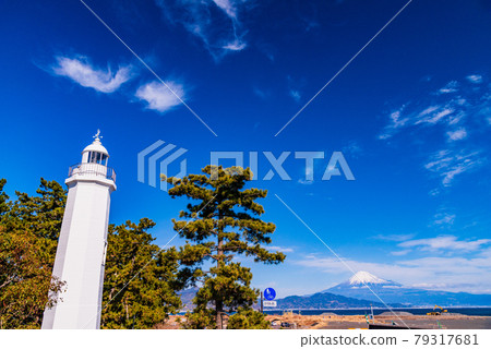 (Shizuoka Prefecture) Shimizu Lighthouse (Miho Lighthouse) and Mt. Fuji 79317681