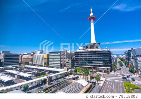 《Kyoto Prefecture》 Scenery in front of Kyoto Tower and Kyoto Station 《Kyoto Prefecture》 Scenery in front of Kyoto Tower and Kyoto Station 79318808
