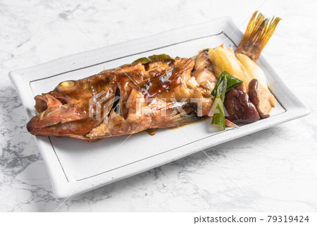 燜石魚 燜石魚 79319424
