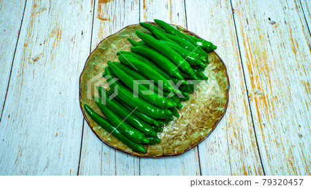Fresh summer green peppers-green peppers Fresh summer green peppers-green peppers 79320457
