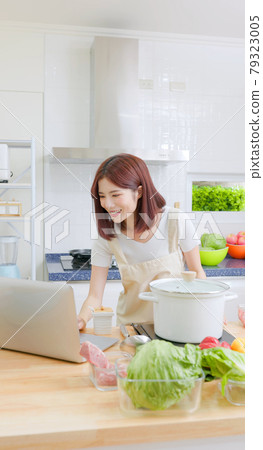 cooking recipe on laptop cooking recipe on laptop 79323005