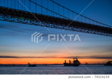 《Yamaguchi Prefecture》 Morning in the Kanmon Strait, Kanmon Bridge 《Yamaguchi Prefecture》 Morning in the Kanmon Strait, Kanmon Bridge 79324234