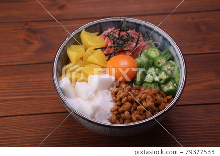 巴庫丹東 79327533