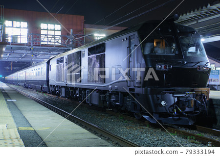 JR Kyushu Cruise Train "Nana Star" (test run) 79333194