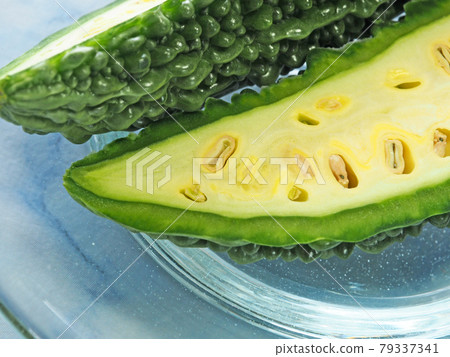 Bitter melon summer vegetable bitter gourd Bitter melon summer vegetable bitter gourd 79337341