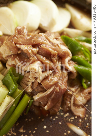 Korean food, pork rib hot pot 79339406