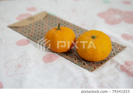 fruit, orange, tangerine 79341855