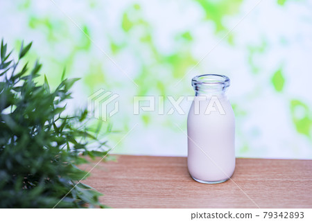 牛奶牛奶【高原晨景】 79342893