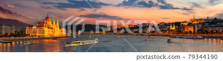 Budapest at night Budapest at night 79344190