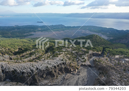 Sakurajima in the early morning in Kagoshima City, Kagoshima Prefecture 79344203