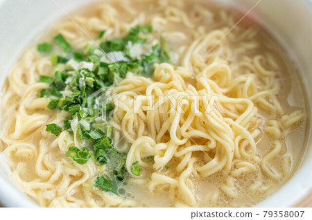 杯麵豚骨 79358007
