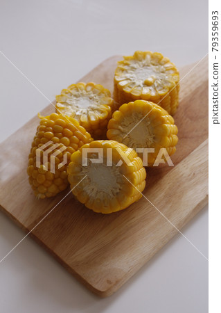 玉米 79359693