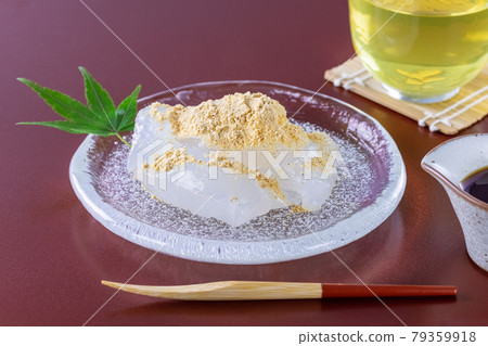 Warabimochi Warabimochi 79359918
