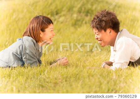 一對夫婦 一對夫婦 79360129