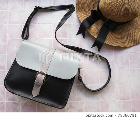 Womens leather handbag 79360781