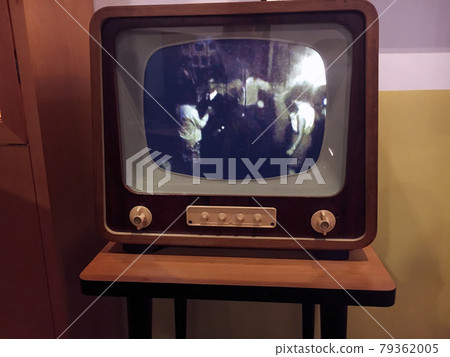 Retro tv with wooden table, toned Retro tv with wooden table, toned 79362005