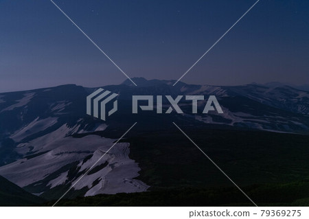 月夜下的大雪山 月夜下的大雪山 79369275