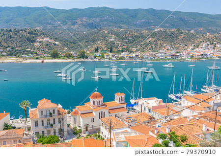 比雷埃夫斯港附近的波羅斯街道 79370910