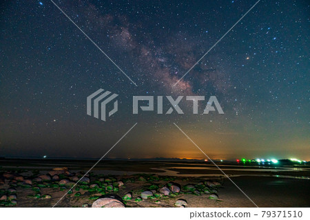 Milky Way galaxy seen from Kiwa La Beach Milky Way galaxy seen from Kiwa La Beach 79371510