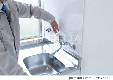 Inspection and repair of kitchen faucets 79374649