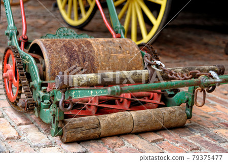 Vintage agricultural tool - abandoned farming equipment Vintage agricultural tool - abandoned farming equipment 79375477