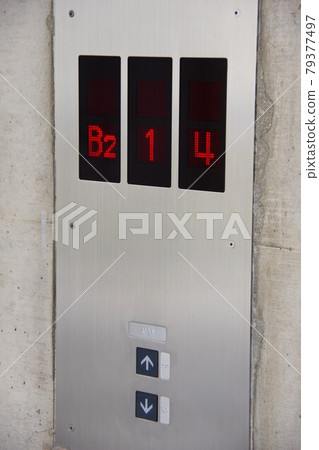 多部電梯樓層顯示 79377497