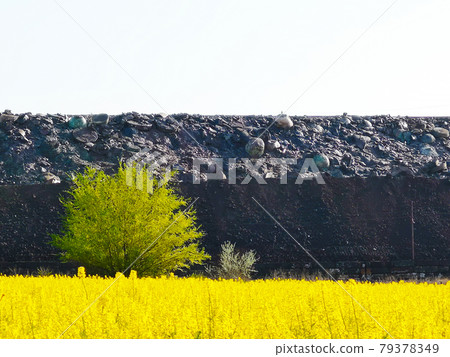 Slag dump, metallurgical slag, ash and slag waste. Waste disposal and slag-containing metallurgical wastes, residues of ferrous metallurgy Slag dump, metallurgical slag, ash and slag waste. Waste disposal and slag-containing metallurgical wastes, residues of ferrous metallurgy 79378349