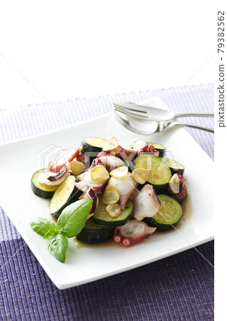 江東西葫蘆蒜炒 9 江東西葫蘆蒜炒 9 79382562