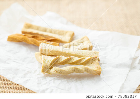 Koya tofu cookie 79382817