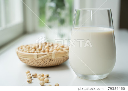 豆漿和大豆的形象 79384460