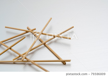 重疊棒的圖像 79386809