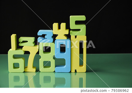 排列數字 排列數字 79386962