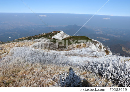Rime and Hakuo Daisen, Tottori Prefecture, Okayama Prefecture, Natsuyama Trail Rime and Hakuo Daisen, Tottori Prefecture, Okayama Prefecture, Natsuyama Trail 79388659