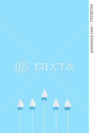 Paper plane that jumped out only one aircraft 4 Vertical position Paper plane that jumped out only one aircraft 4 Vertical position 79389709