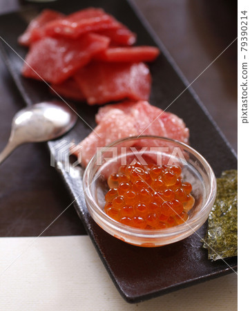 salmon roe salmon roe 79390214