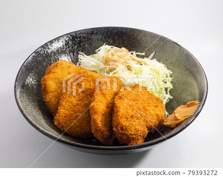 Tonkatsu in a black bowl Tonkatsu in a black bowl 79393272