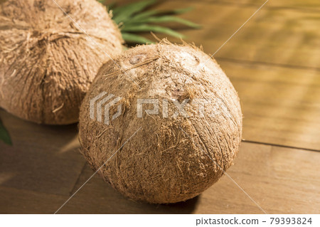 coconut coconut 79393824