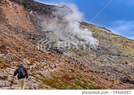 那須山和喬須山的噴發 那須山和喬須山的噴發 79400887