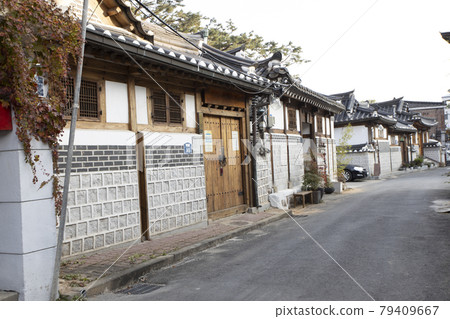Hanok in Hanok Village 79409667