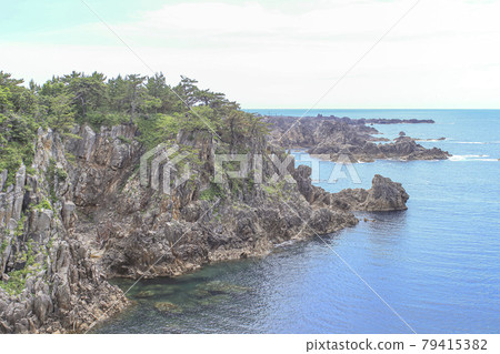 Senkakuwan (Sado Island) Senkakuwan (Sado Island) 79415382