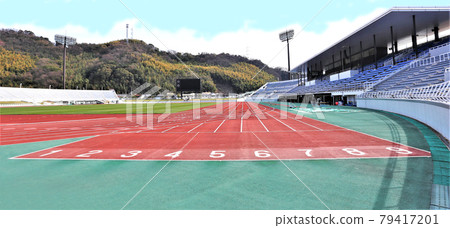 Start line Kimiidera Park Athletics Stadium Wakayama 79417201